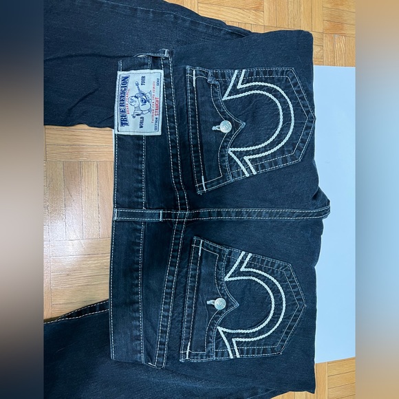 Jeans - Picture 2 of 4